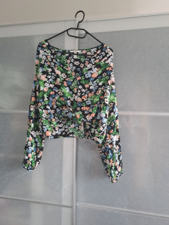 Blouse fleurie à nouer