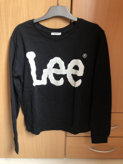 Lee Black Sweater