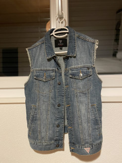 Gillet in Guess-Jeans