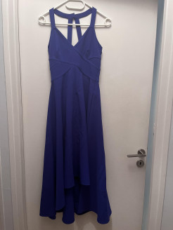 Blaues langes Kleid