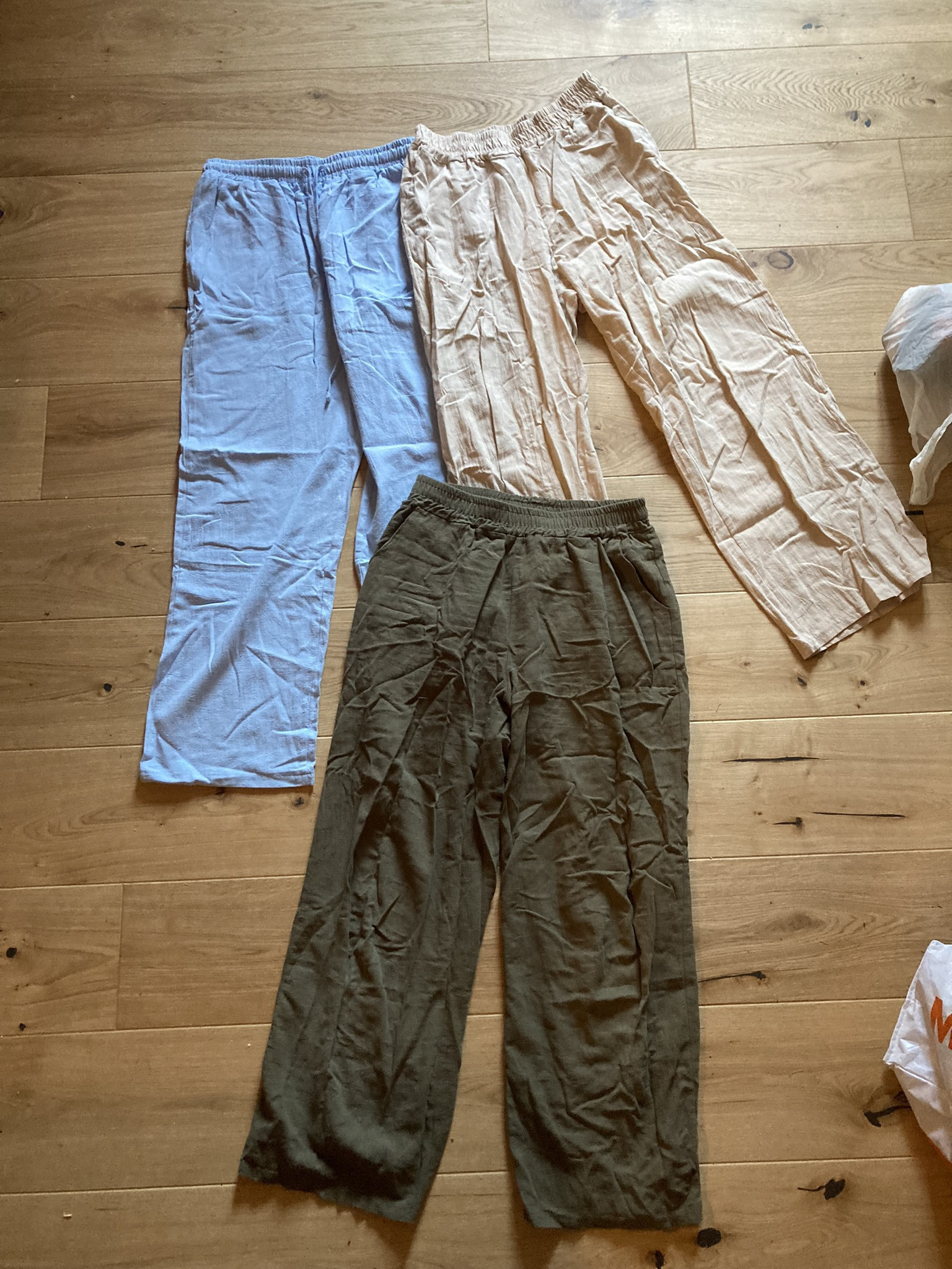 Set of 3 linen trousers