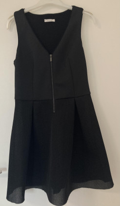 Kleines schwarzes Kleid, Größe M