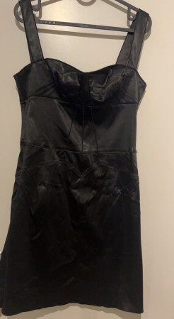 Schönes Kleid D&G