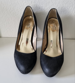Black high-heeled shoes