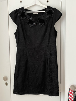 Very pretty black dress