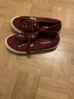 Superga taille 35