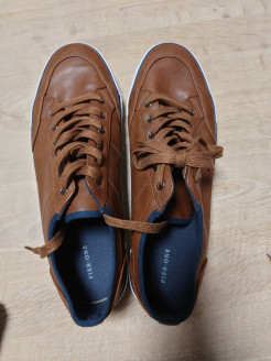Brown trainers