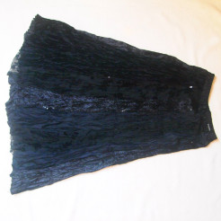 Longue jupe noire avec des brillants