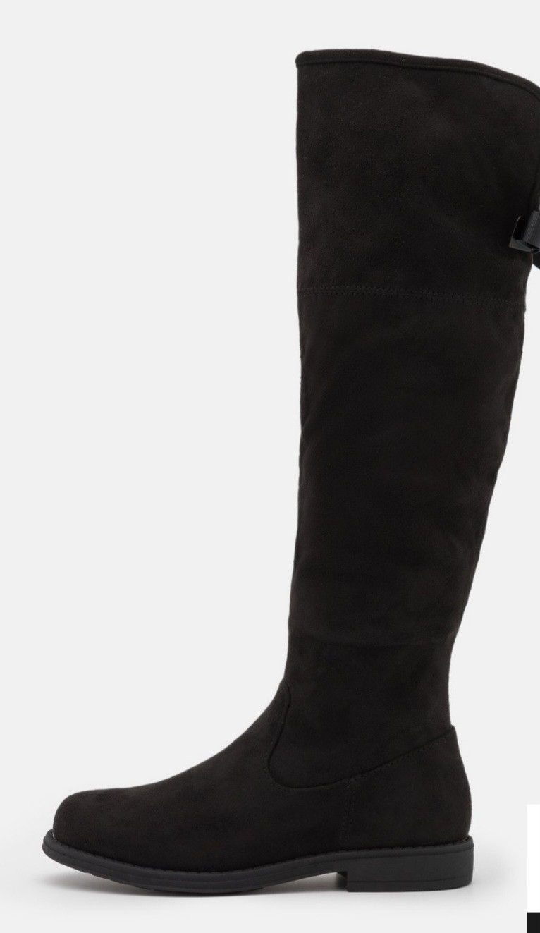 Girl's boots