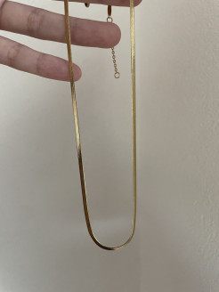 Golden necklace in perfect condition!