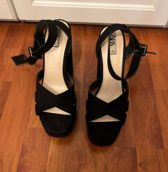 Black heels - Zara - Size 41