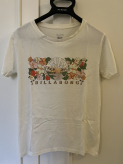 Billabong T-Shirt mit Blumenmuster XS