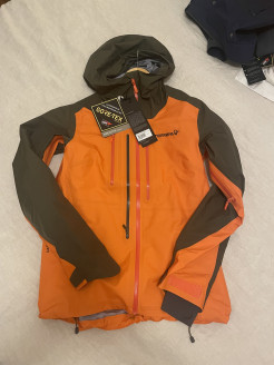 Ensemble de ski femme Norrona Lyngen Gore Tex