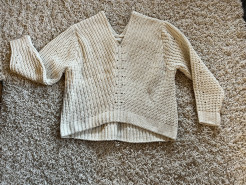 White and beige winter jumper from H&M