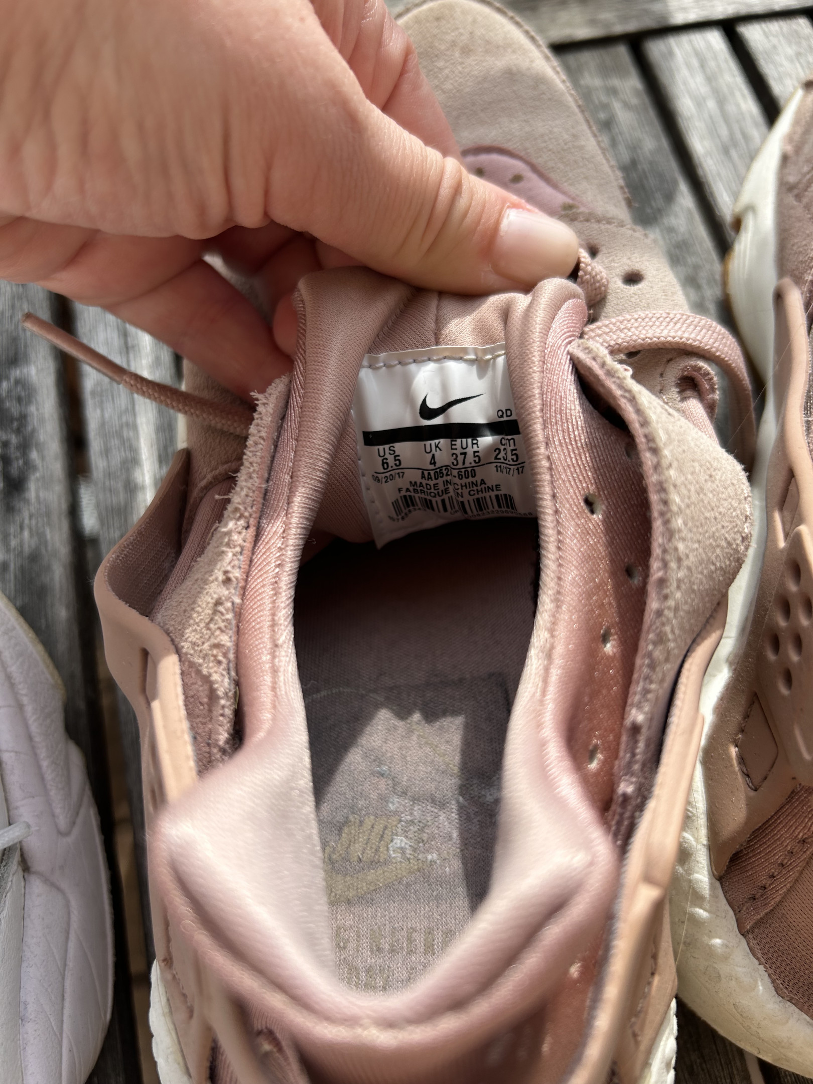 Nike air cheap huarache particle beige