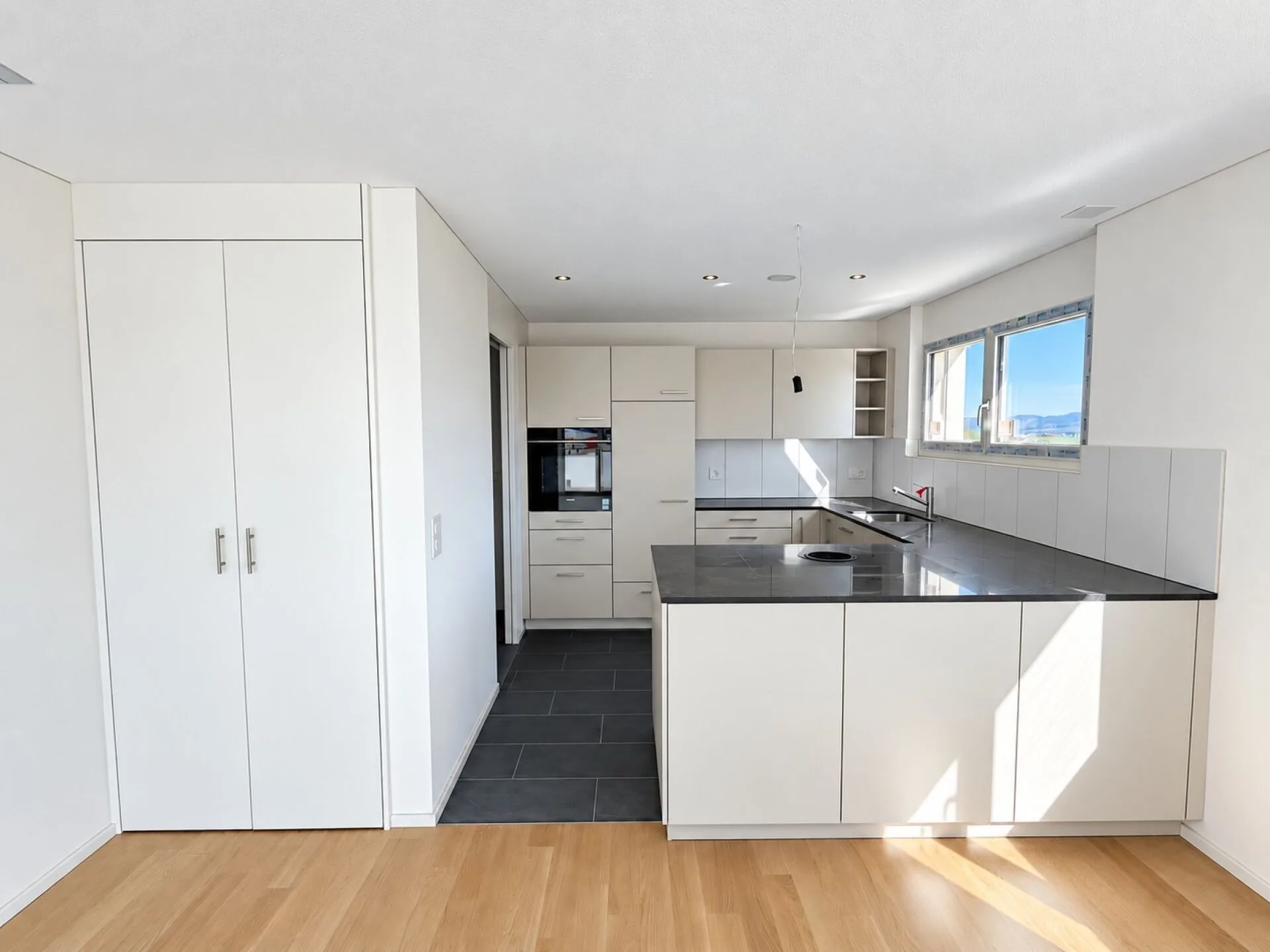 4.5-Zimmerwohnung mit Balkon 1. OG
