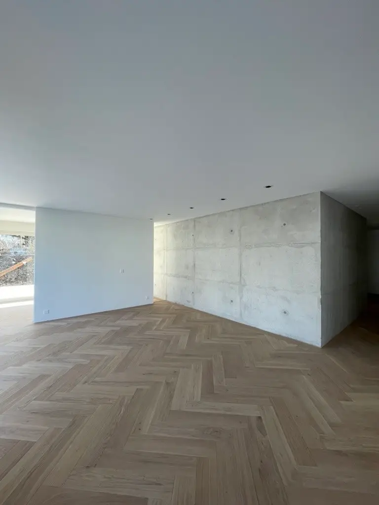 Moderne 5.5-Zimmer-Wohnung in Erlenbach, ZH