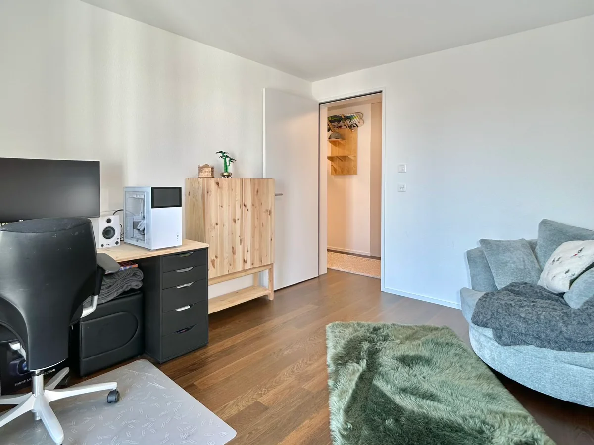 4.5-Zimmer-Wohnung, ruhig & hochwertig – bei Bahnhof Regensdorf