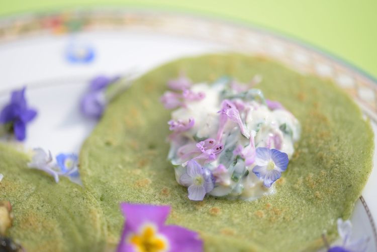 Crêpes aux orties – Atelier de la Chandeleur en famille