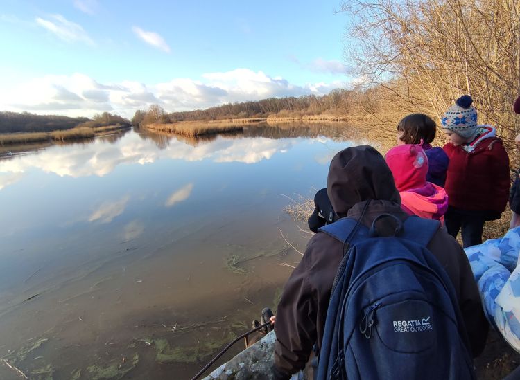 Les P’tits Curieux autour du Pourras